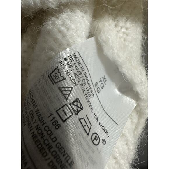 Old Navy Sky Blue Snowflake Off White Icelandic Fair Isle Sweater XL - Picture 4 of 4